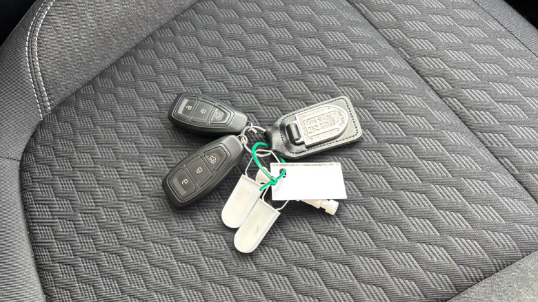 Ford Puma 1.0 EcoBoost Hybrid mHEV Titanium 5dr DCT Petrol Hatchback